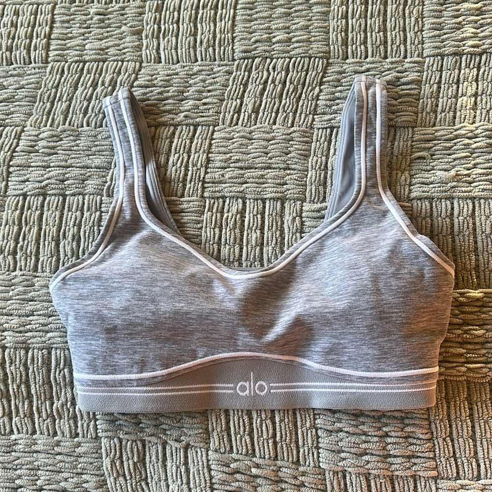 Alo airbrush heart shaped sports bra